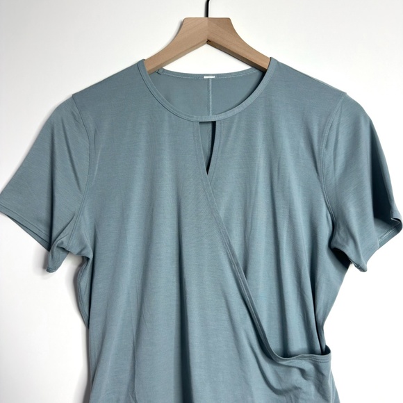 LULULEMON Round Trip Short Sleeve Shirt - Picture 2 of 5